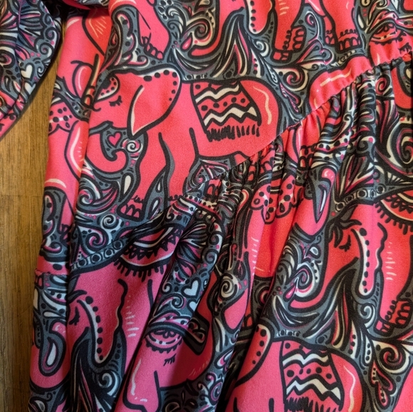 Nwt Women's Simply Southern Pink Elephant Print Long Sleeve Tunic Shirt Size M - Picture 4 of 4